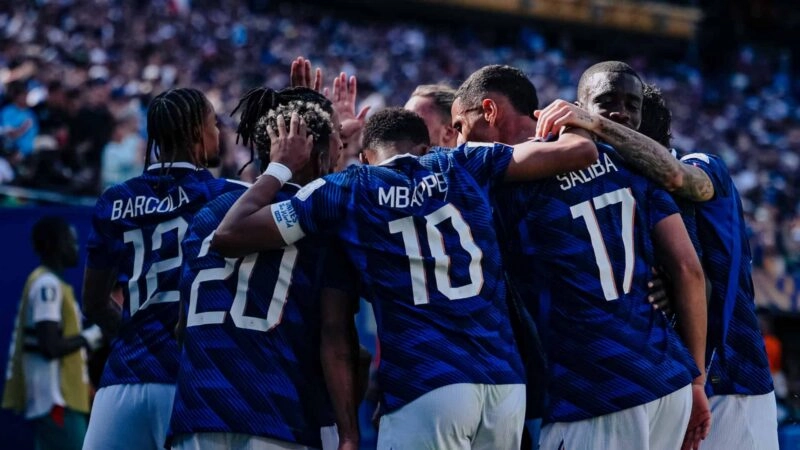 place vip france italie football